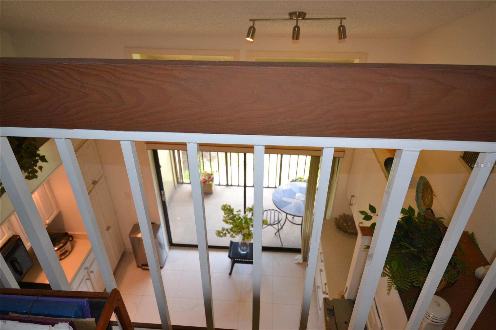 112 LINDSAY LN, OLDSMAR, FL — photo 3