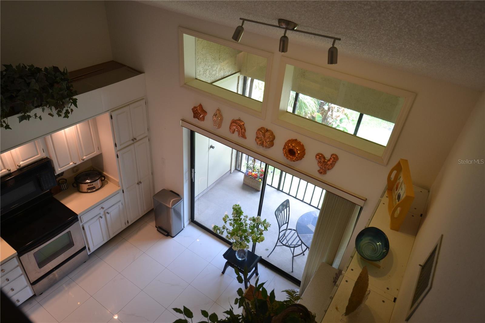 112 LINDSAY LN, OLDSMAR, FL — photo 4