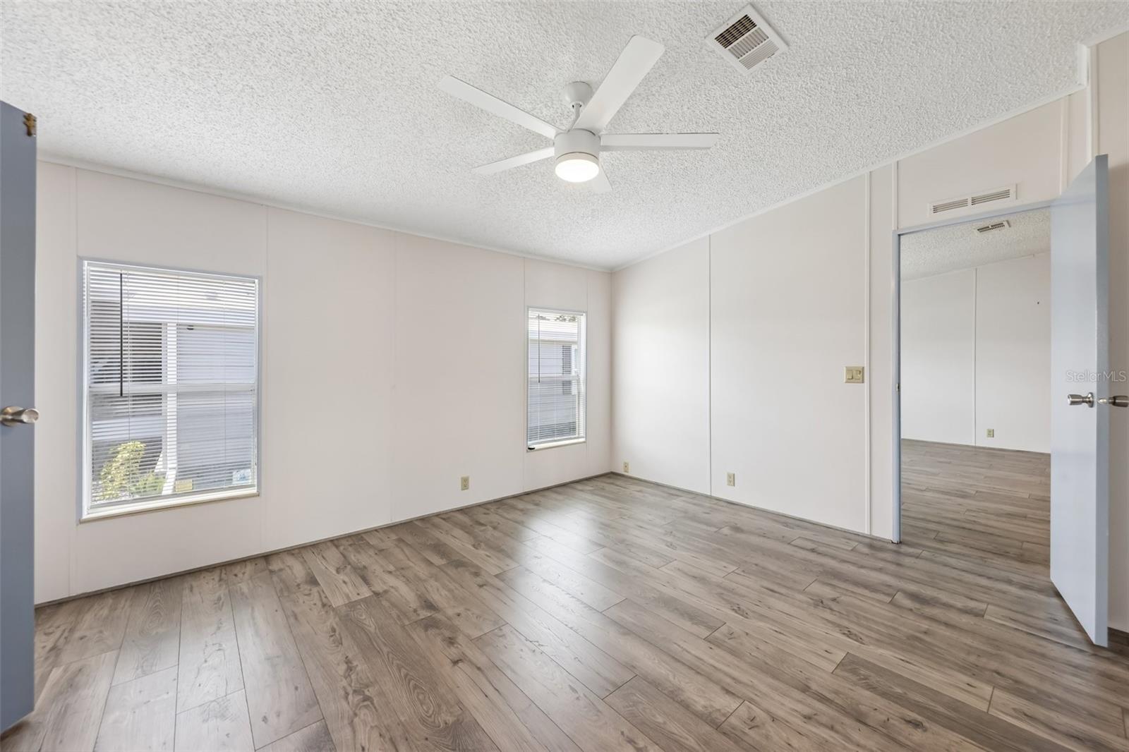 550 SAINT JOHNS RD, TAVARES, FL — photo 32
