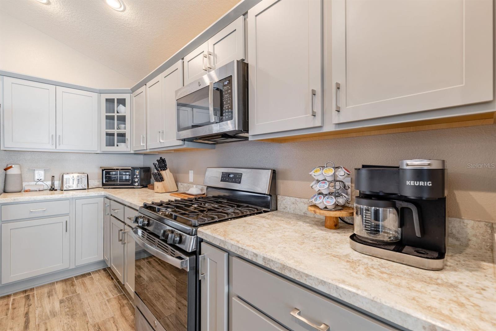 580 GOUGH PL, THE VILLAGES, FL — photo 7