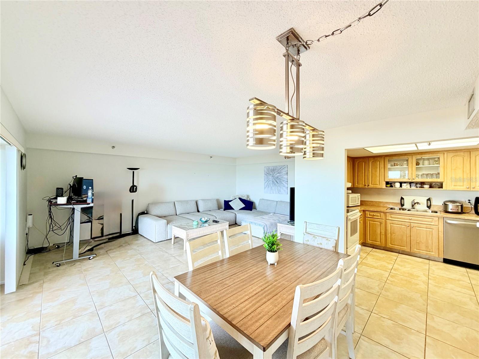 7430 SUNSHINE SKYWAY LN S #501, ST PETERSBURG, FL — photo 14