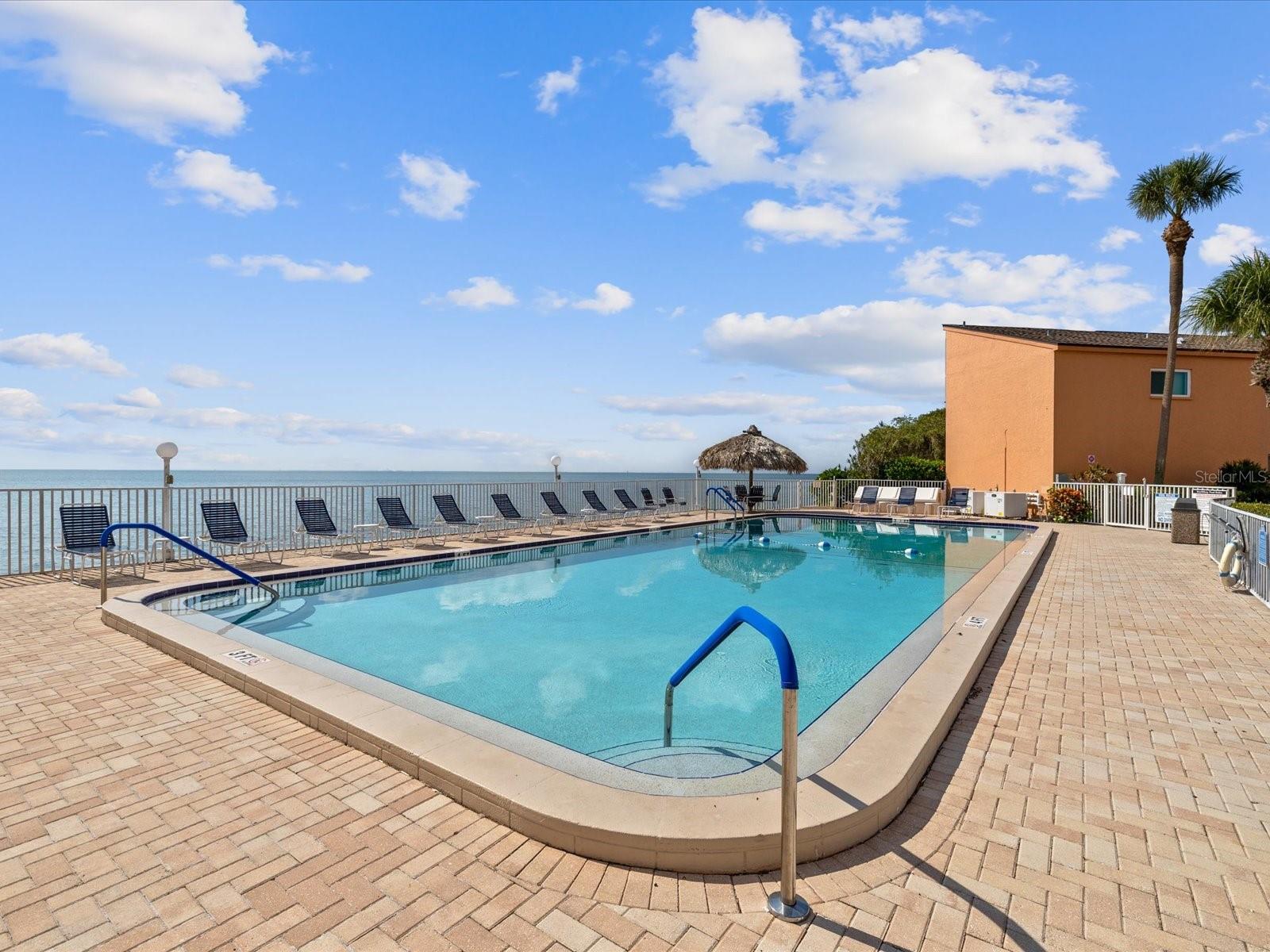 7430 SUNSHINE SKYWAY LN S #501, ST PETERSBURG, FL — photo 33