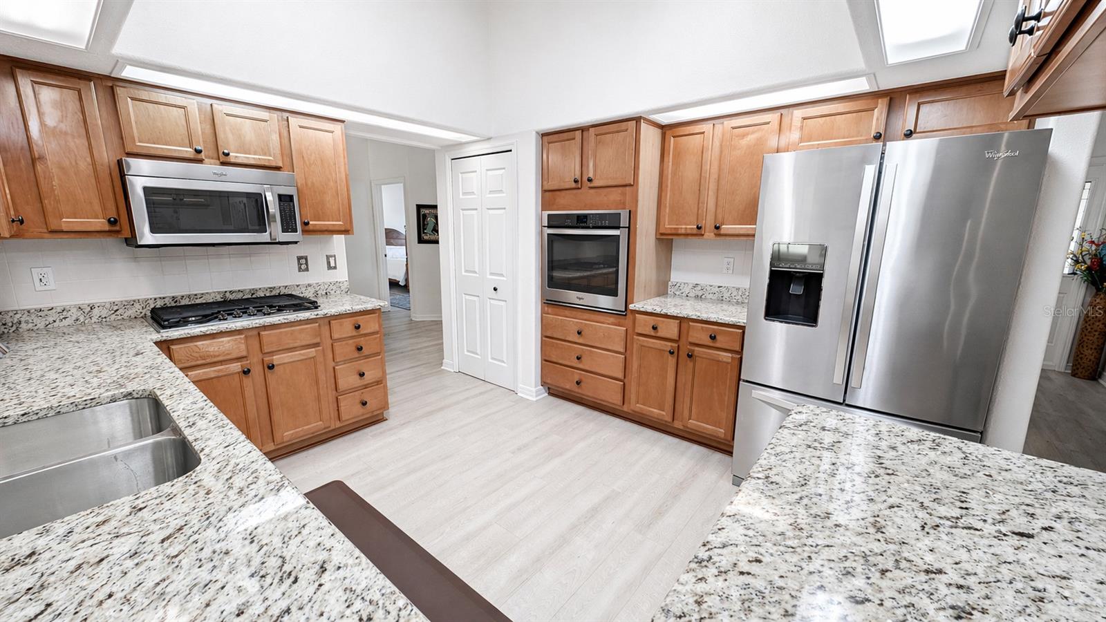 5277 INDIAN OCEAN LOOP, TAVARES, FL — photo 23