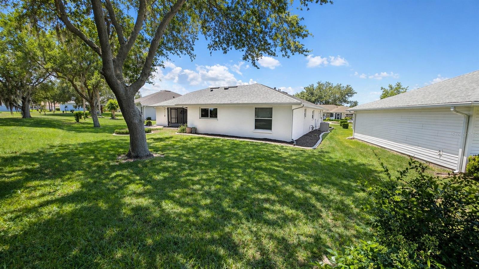 5277 INDIAN OCEAN LOOP, TAVARES, FL — photo 59