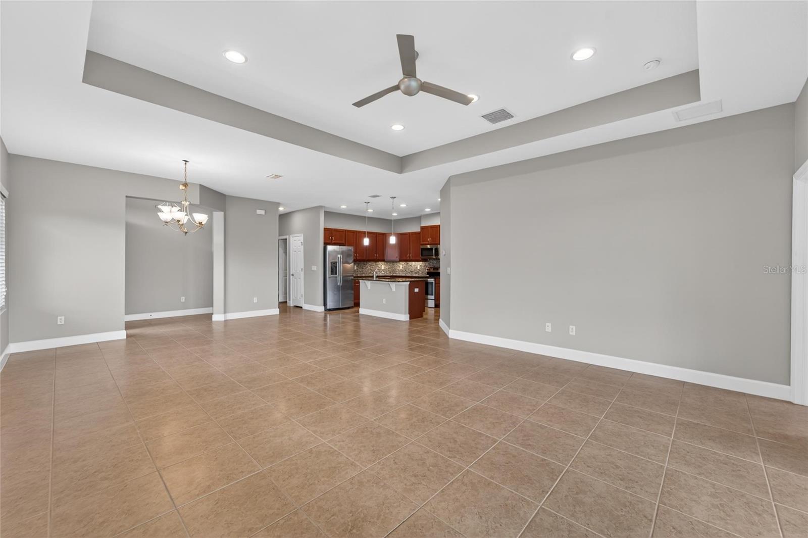 642 CHIPPER DR, SUN CITY CENTER, FL — photo 6