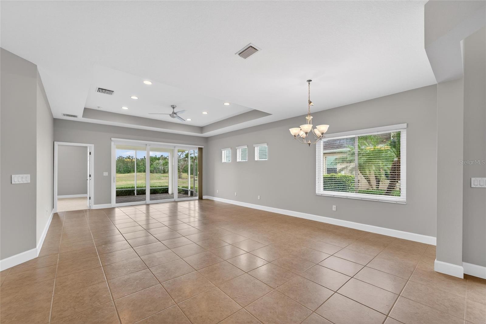 642 CHIPPER DR, SUN CITY CENTER, FL — photo 8