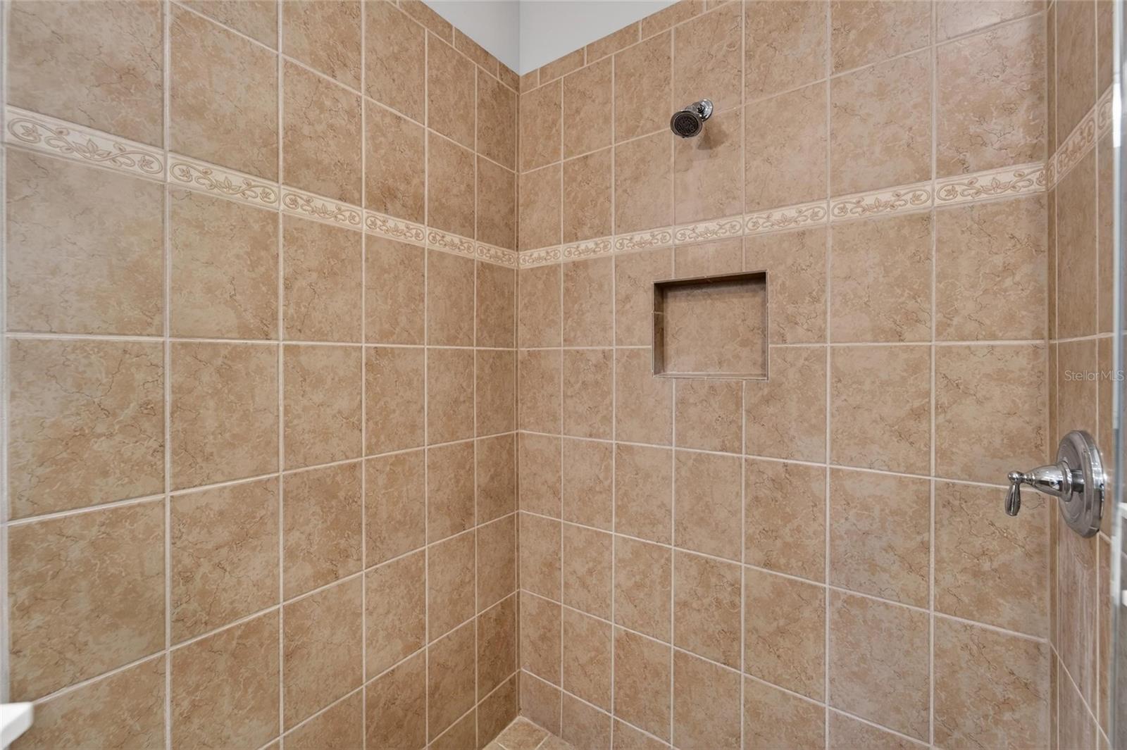 642 CHIPPER DR, SUN CITY CENTER, FL — photo 39