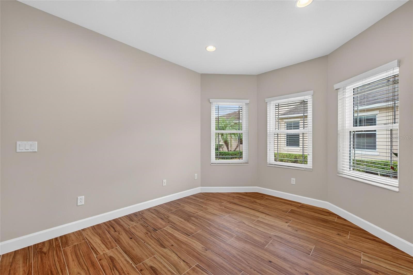 642 CHIPPER DR, SUN CITY CENTER, FL — photo 45