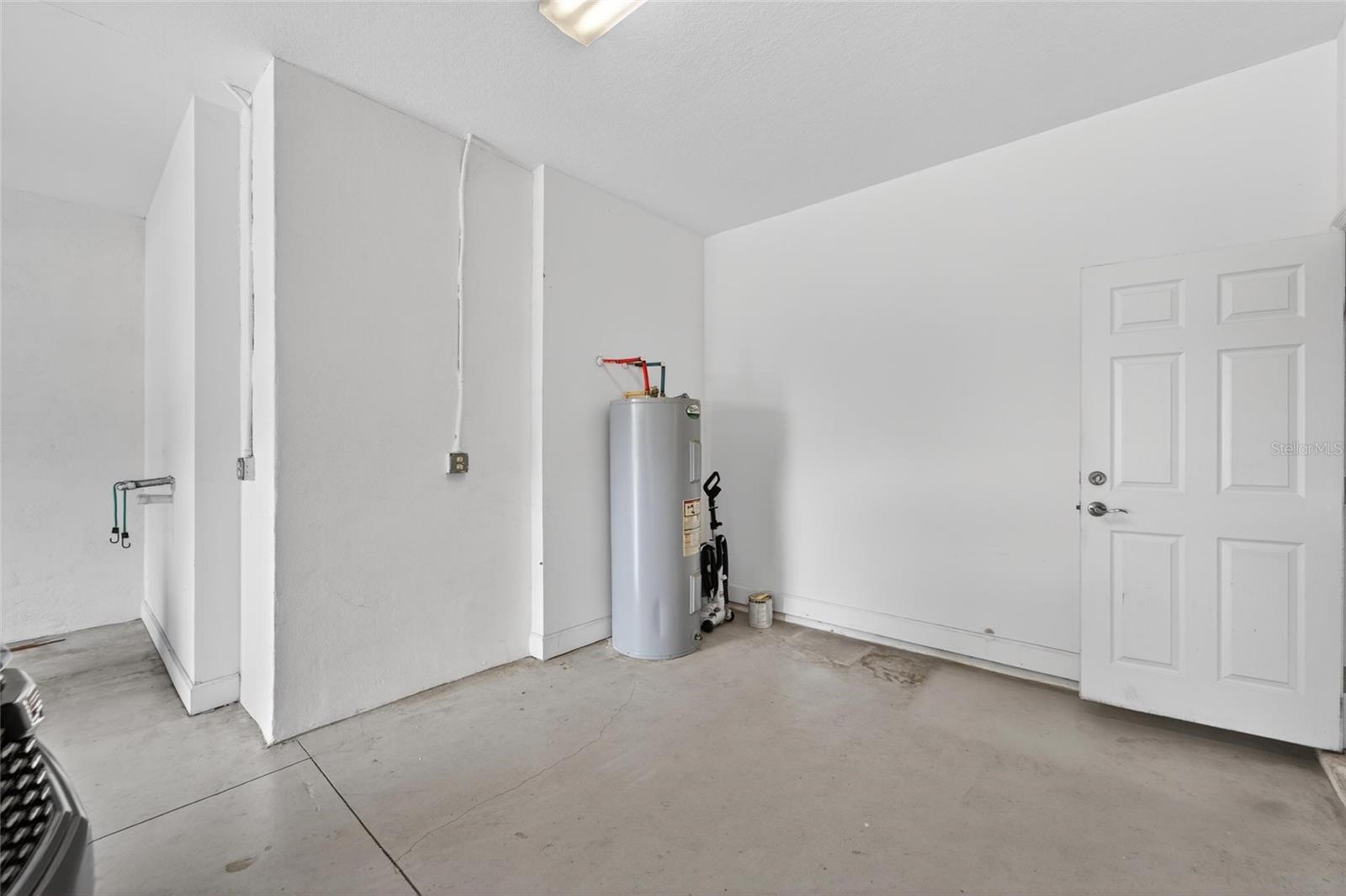642 CHIPPER DR, SUN CITY CENTER, FL — photo 59