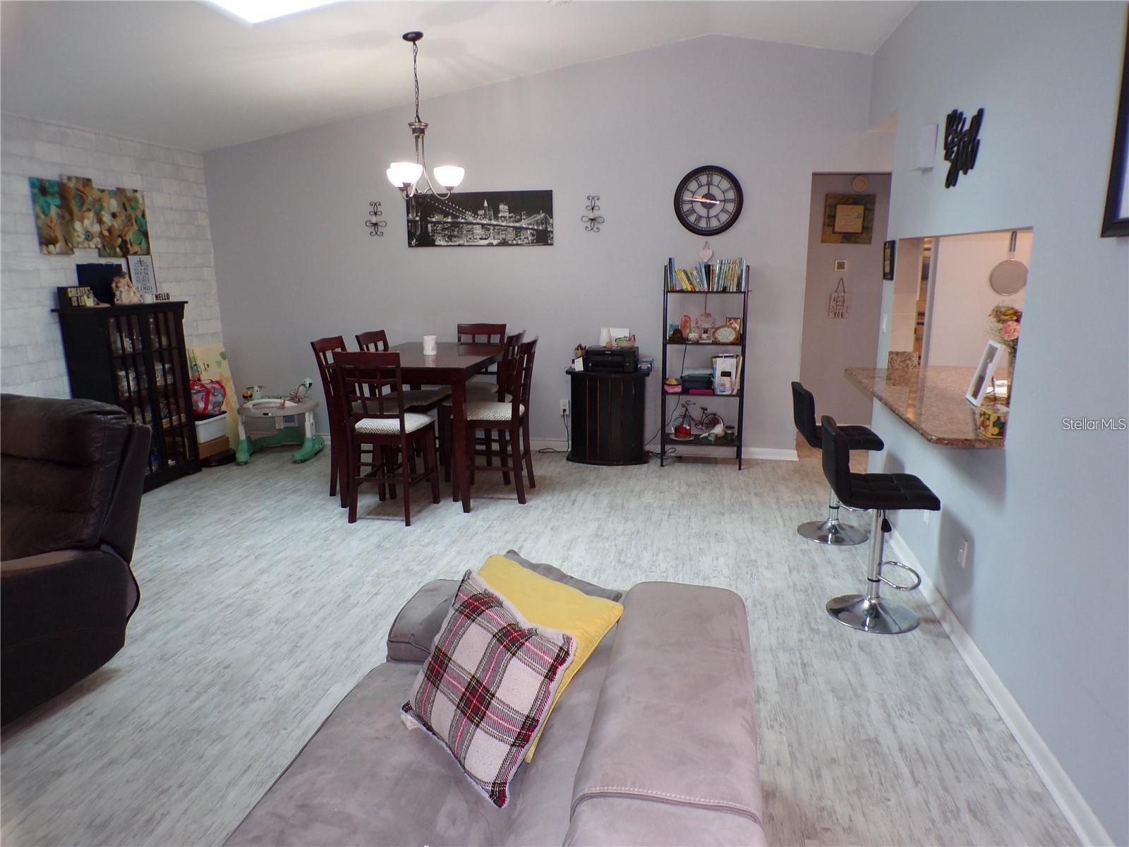4150 104TH AVE N, CLEARWATER, FL — photo 3