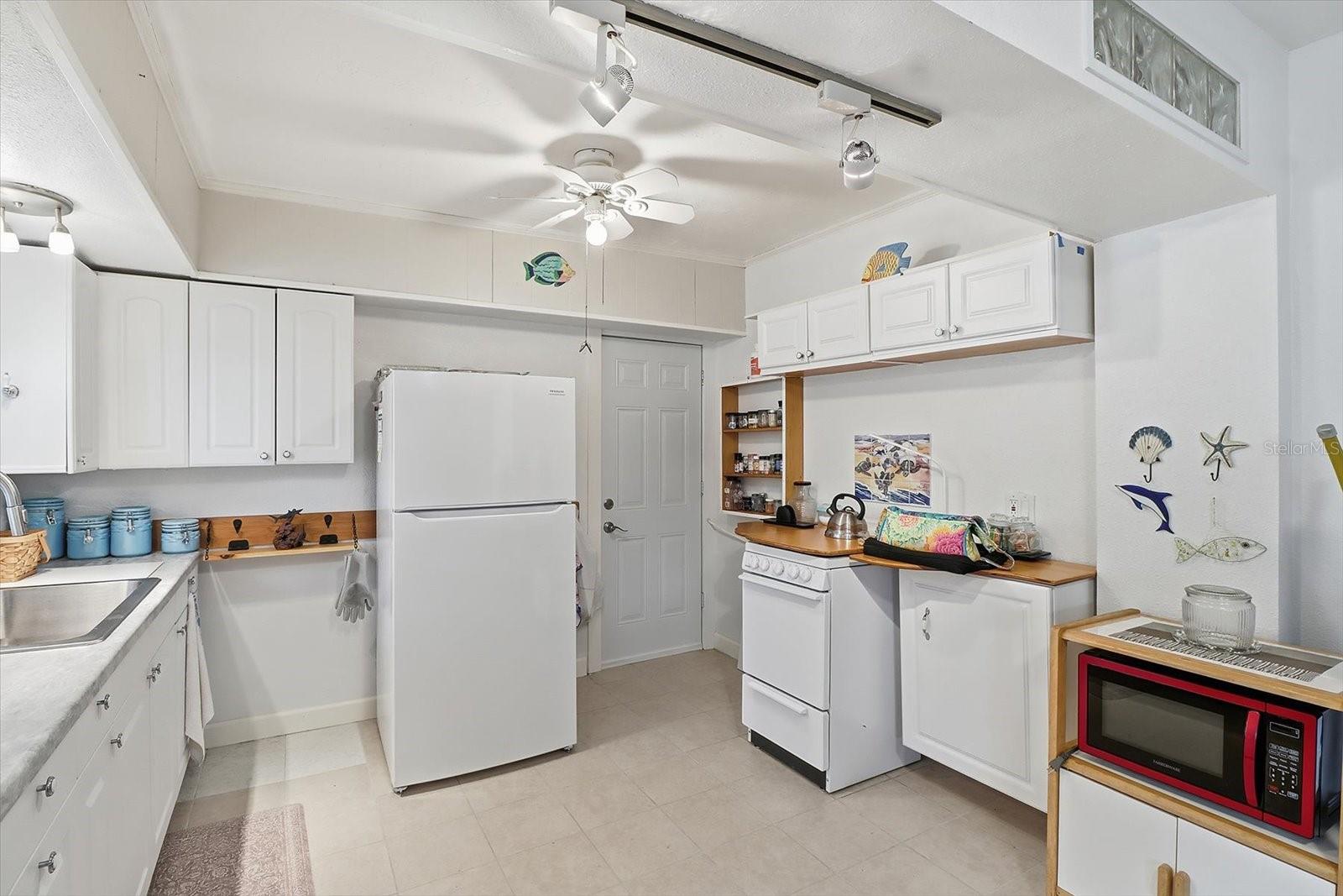 8896 W WHITE DOGWOOD DR, HOMOSASSA, FL — photo 8