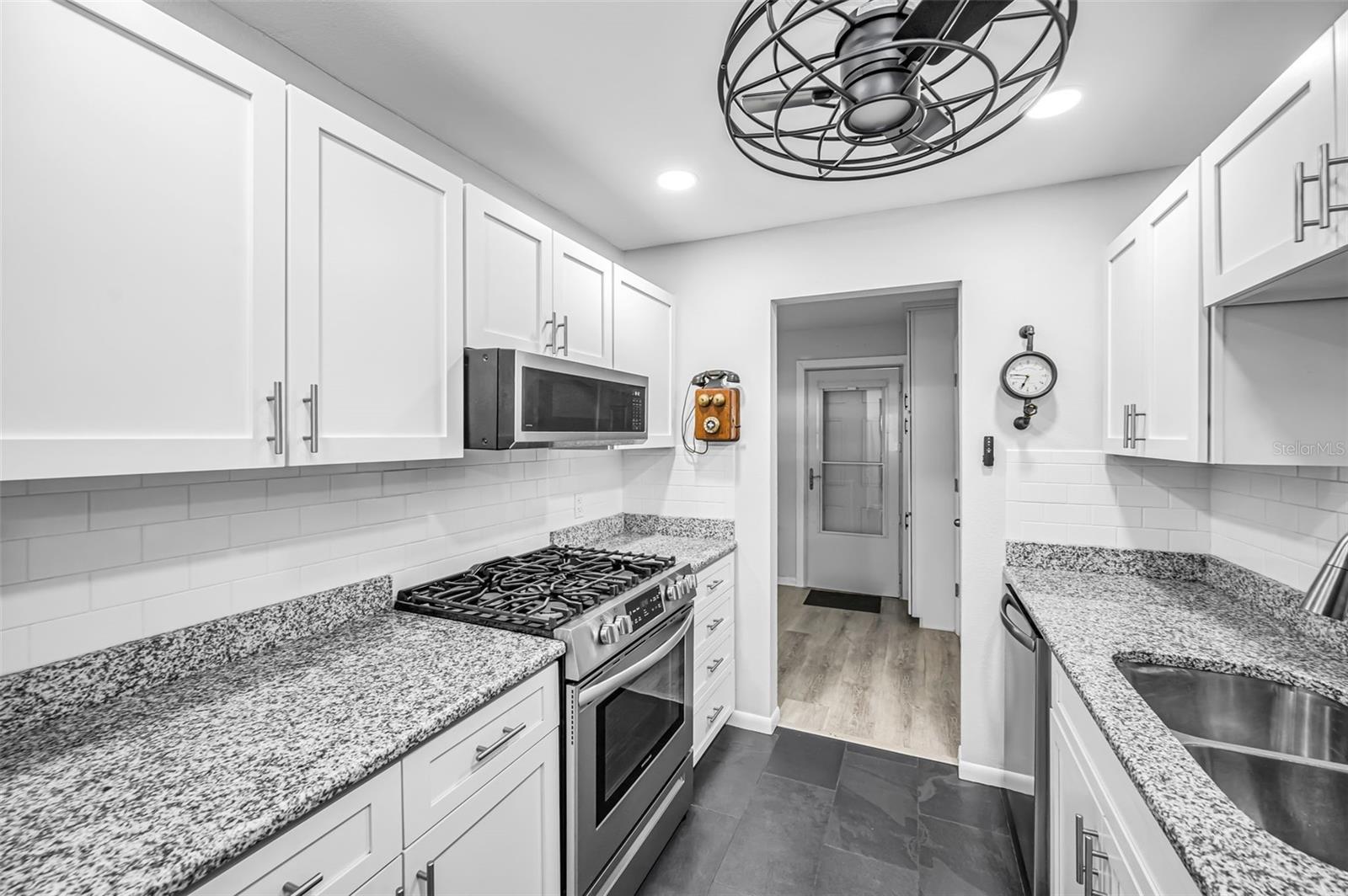 5216 81ST ST N #5, ST PETERSBURG, FL — photo 15