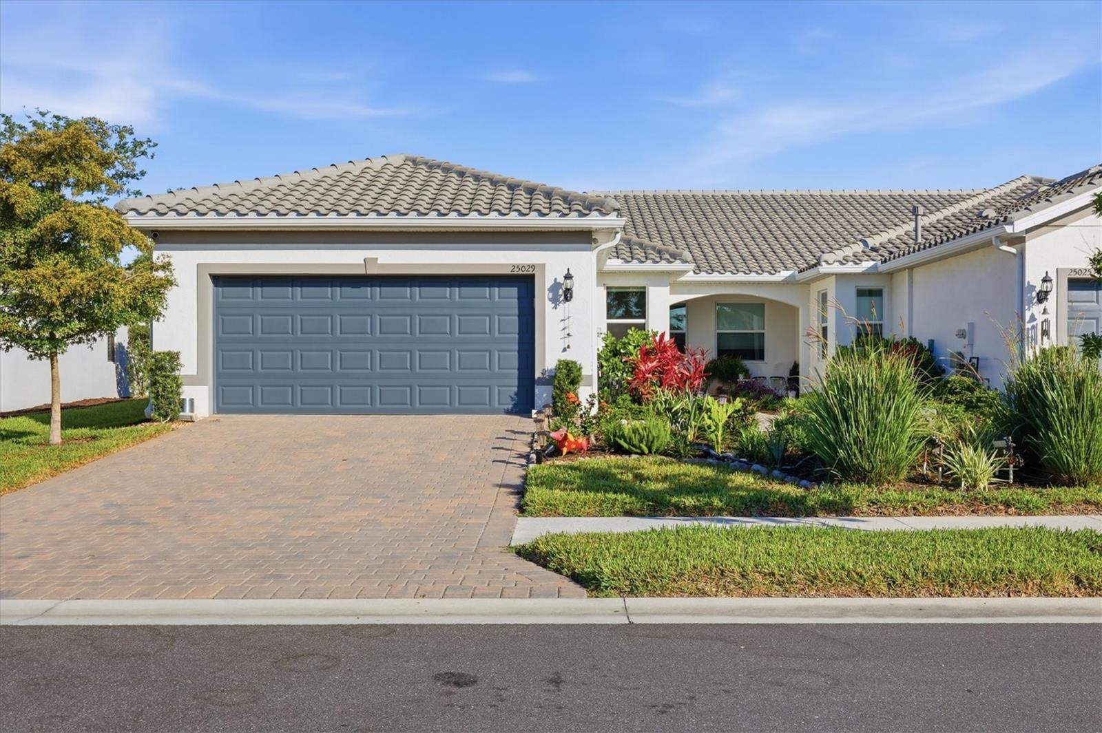25029 PEARL LAKE CIR, ENGLEWOOD, FL — photo 2