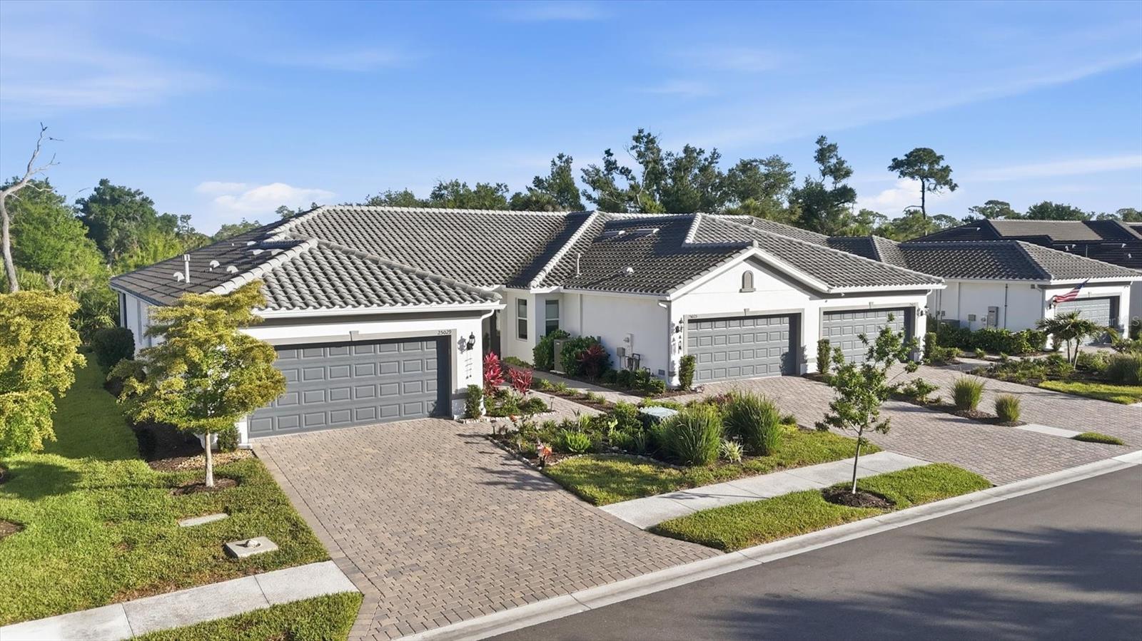 25029 PEARL LAKE CIR, ENGLEWOOD, FL — photo 3