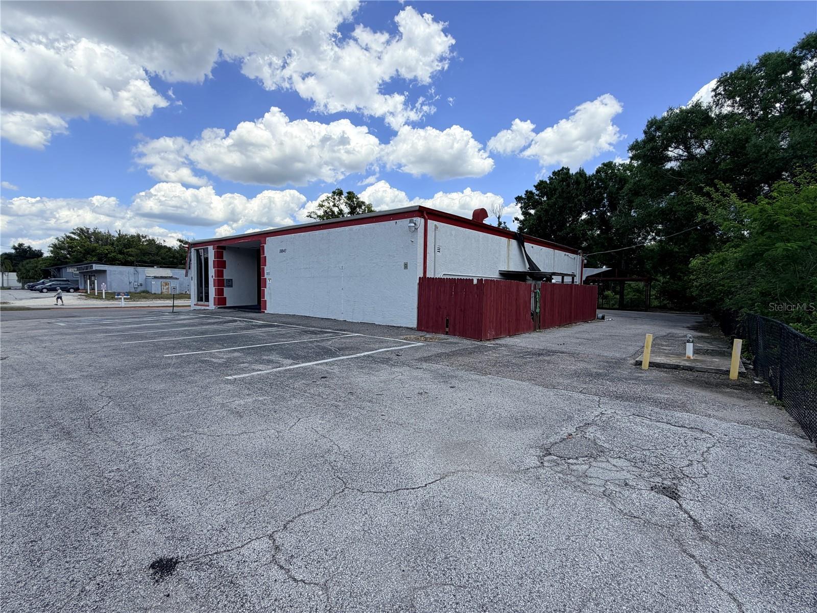 18843 N 41 HWY, LUTZ, FL — photo 10