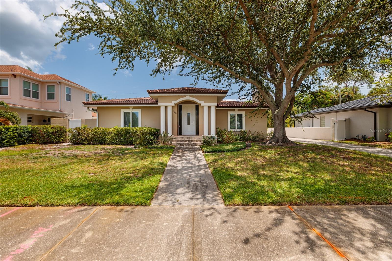 300 BRIGHTWATERS BLVD NE, ST PETERSBURG, FL