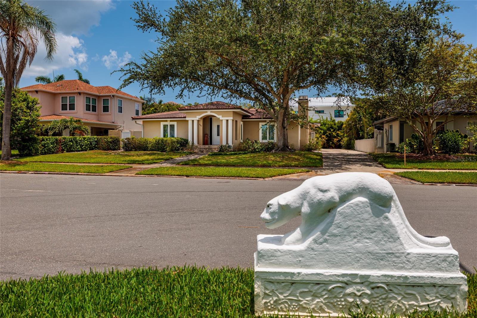 300 BRIGHTWATERS BLVD NE, ST PETERSBURG, FL — photo 3