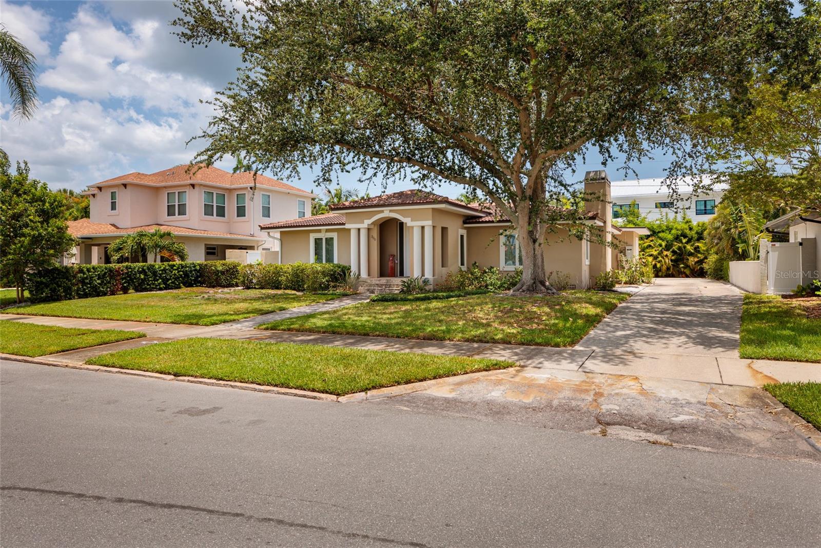 300 BRIGHTWATERS BLVD NE, ST PETERSBURG, FL — photo 4