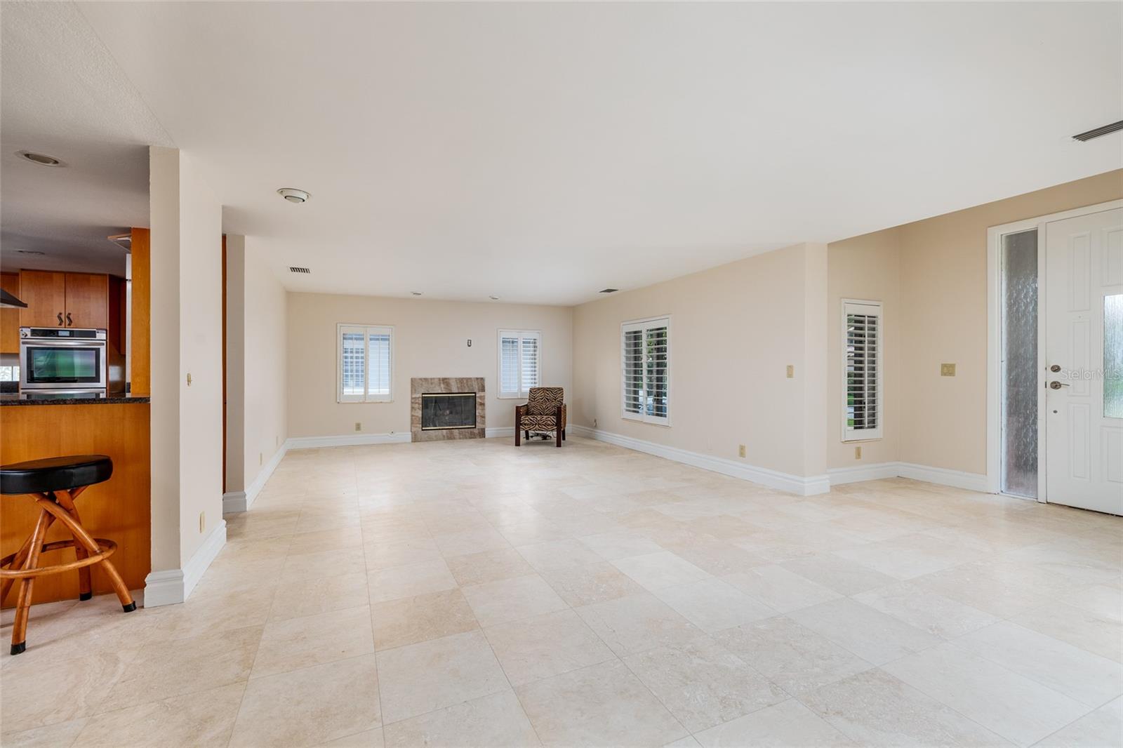 300 BRIGHTWATERS BLVD NE, ST PETERSBURG, FL — photo 11