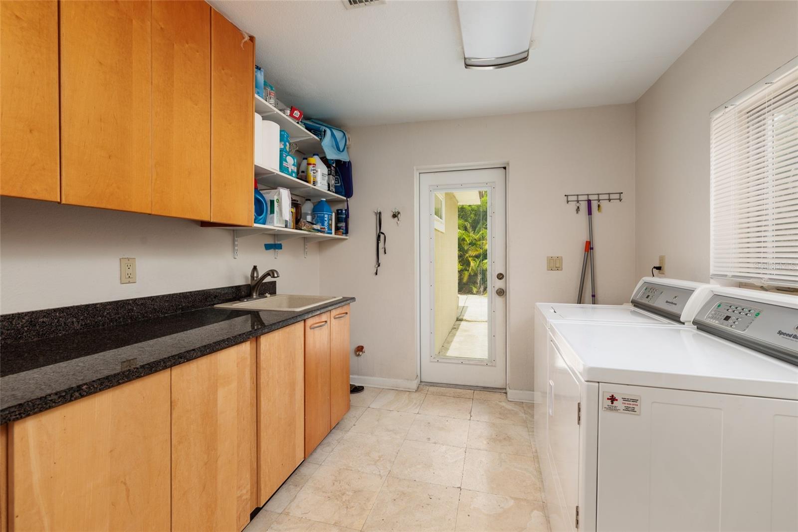 300 BRIGHTWATERS BLVD NE, ST PETERSBURG, FL — photo 16