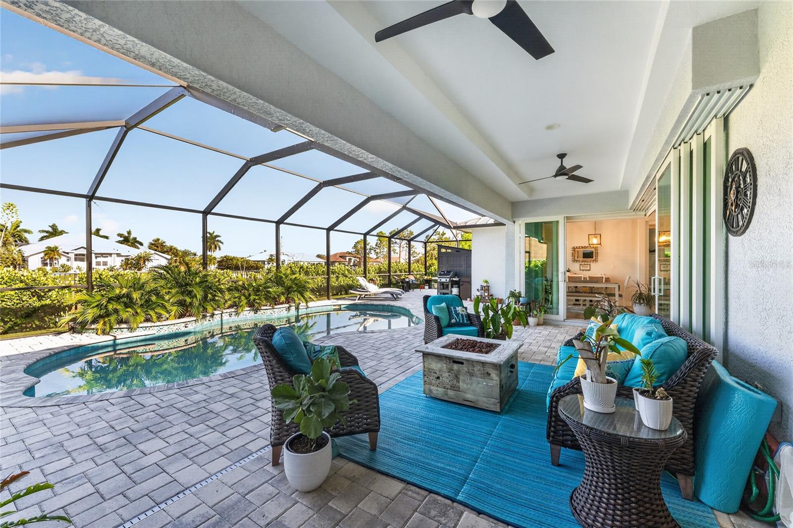 9305 SPRING CIR, PORT CHARLOTTE, FL — photo 2