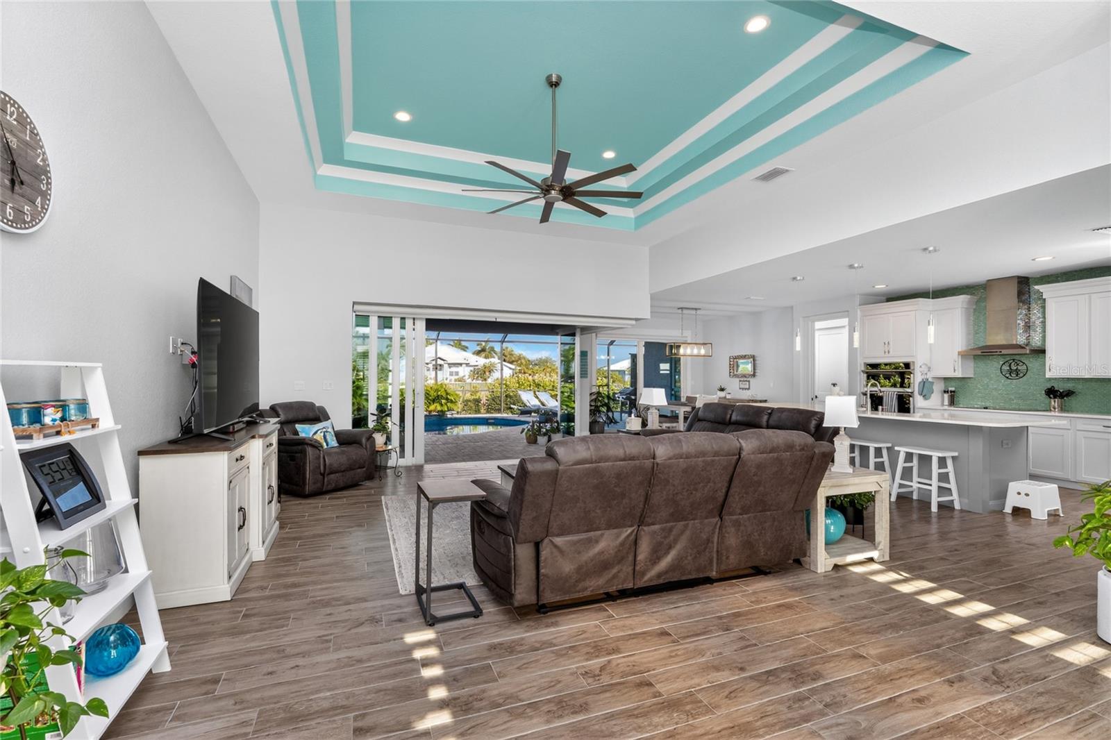 9305 SPRING CIR, PORT CHARLOTTE, FL — photo 7