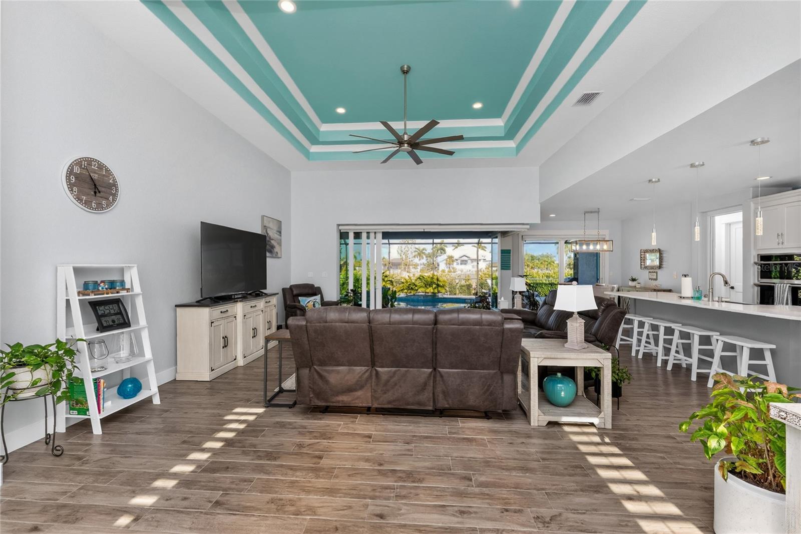 9305 SPRING CIR, PORT CHARLOTTE, FL — photo 8