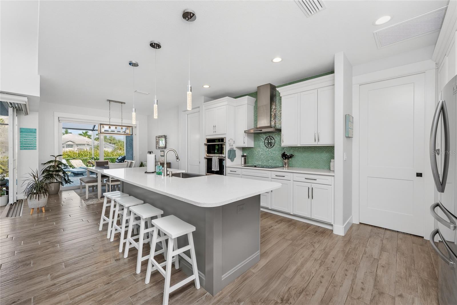 9305 SPRING CIR, PORT CHARLOTTE, FL — photo 22