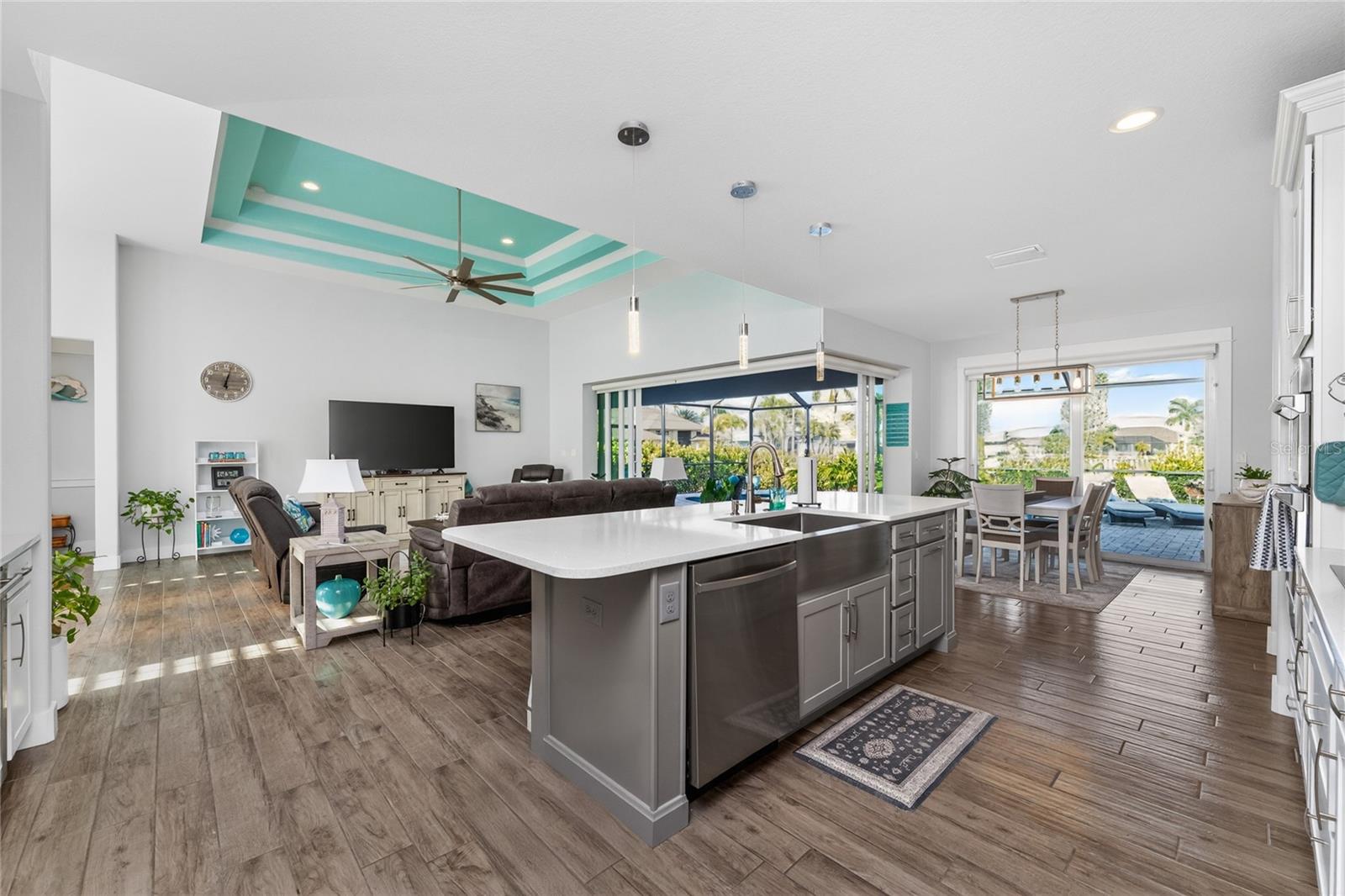 9305 SPRING CIR, PORT CHARLOTTE, FL — photo 24