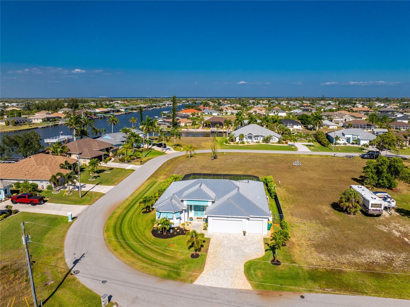 9305 SPRING CIR, PORT CHARLOTTE, FL — photo 68
