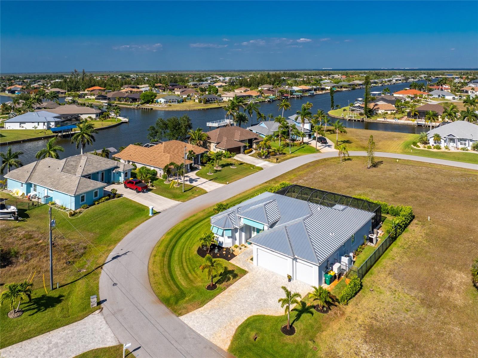 9305 SPRING CIR, PORT CHARLOTTE, FL — photo 71