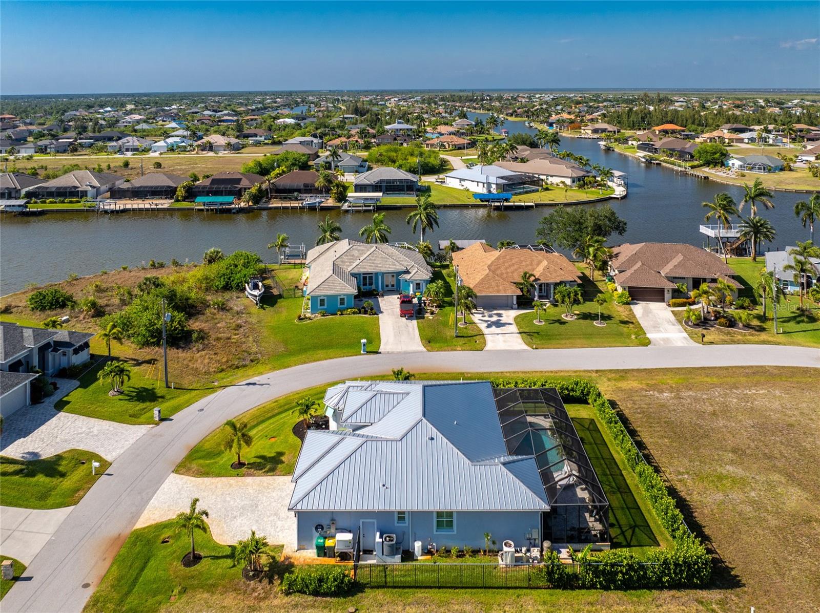 9305 SPRING CIR, PORT CHARLOTTE, FL — photo 72