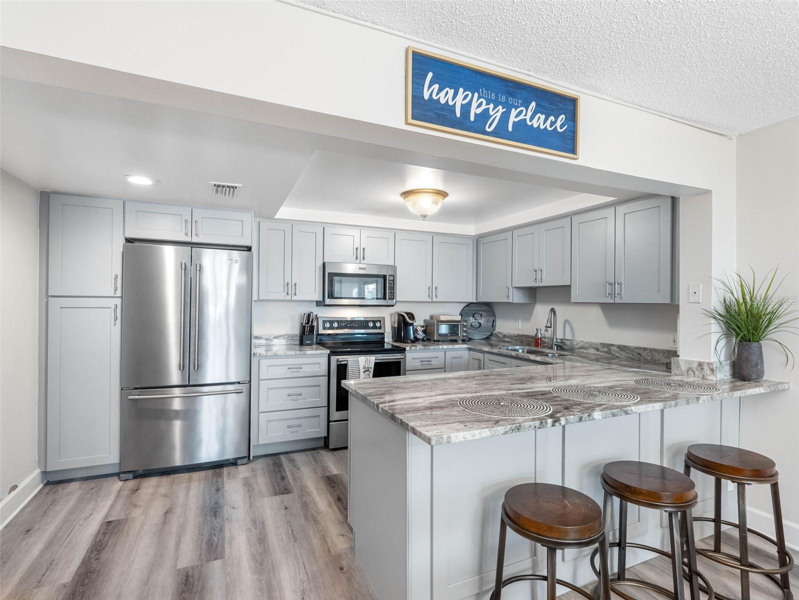 1460 GULF BLVD #308, CLEARWATER BEACH, FL — photo 6
