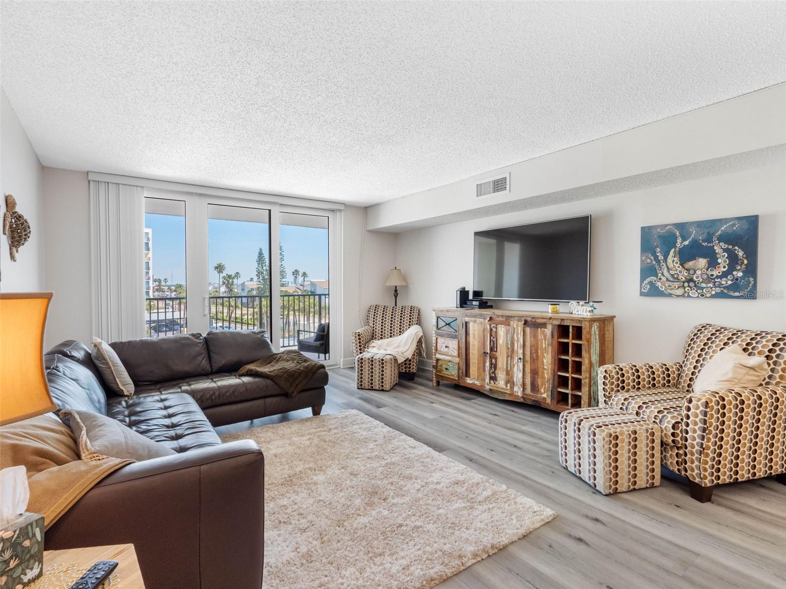 1460 GULF BLVD #308, CLEARWATER BEACH, FL — photo 13