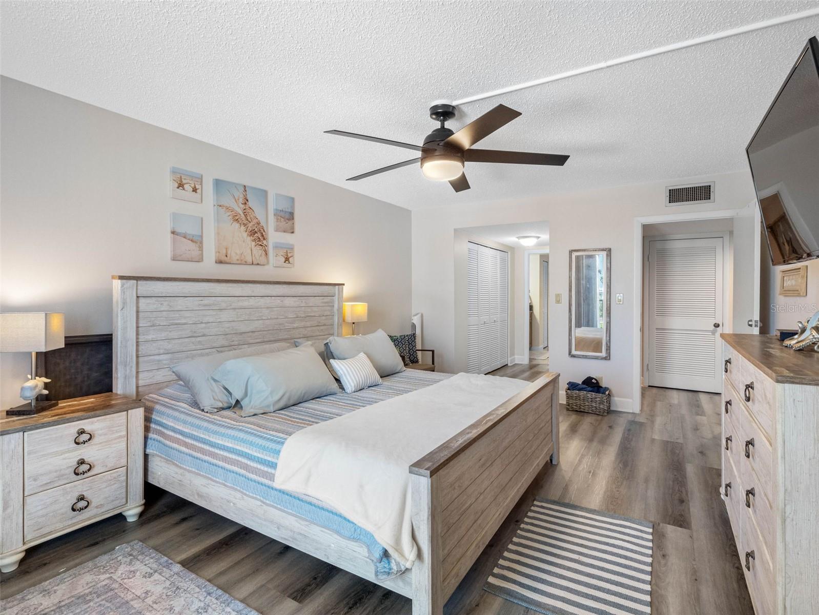 1460 GULF BLVD #308, CLEARWATER BEACH, FL — photo 23