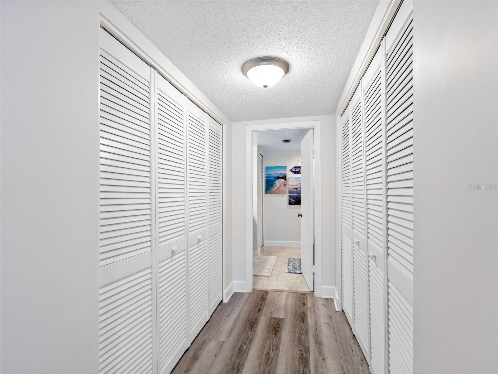 1460 GULF BLVD #308, CLEARWATER BEACH, FL — photo 25