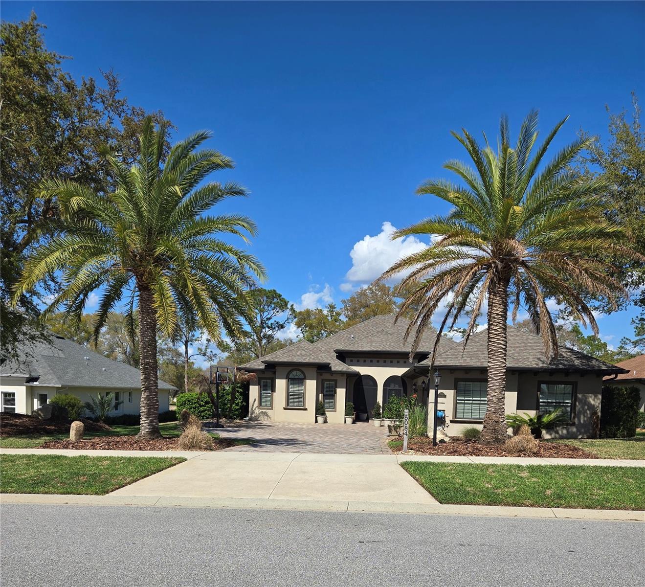 5084 GREENS DR, LADY LAKE, FL