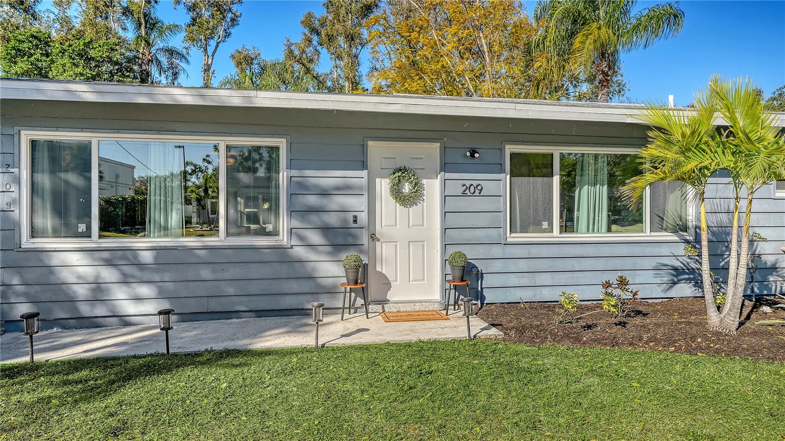209 BRIGGS CT, SARASOTA, FL — photo 2