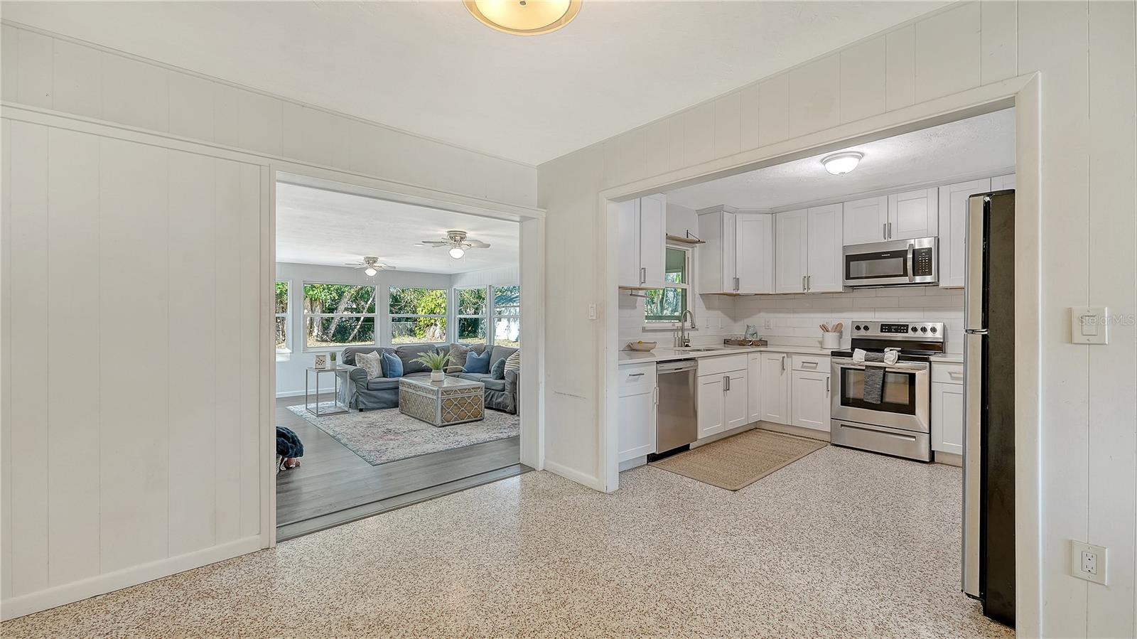 209 BRIGGS CT, SARASOTA, FL — photo 9