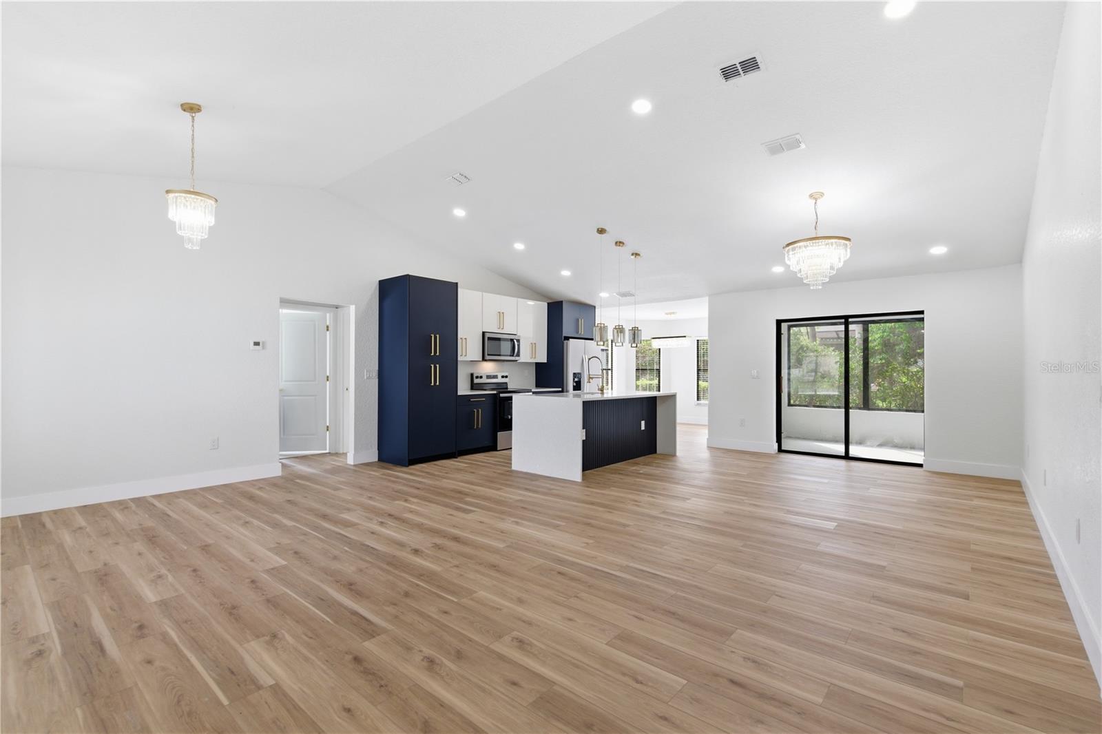 1215 WATERFALL DR, SPRING HILL, FL — photo 16