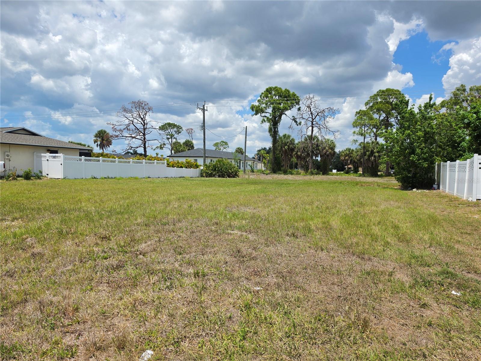 193 ANNAPOLIS LN, ROTONDA WEST, FL — photo 2