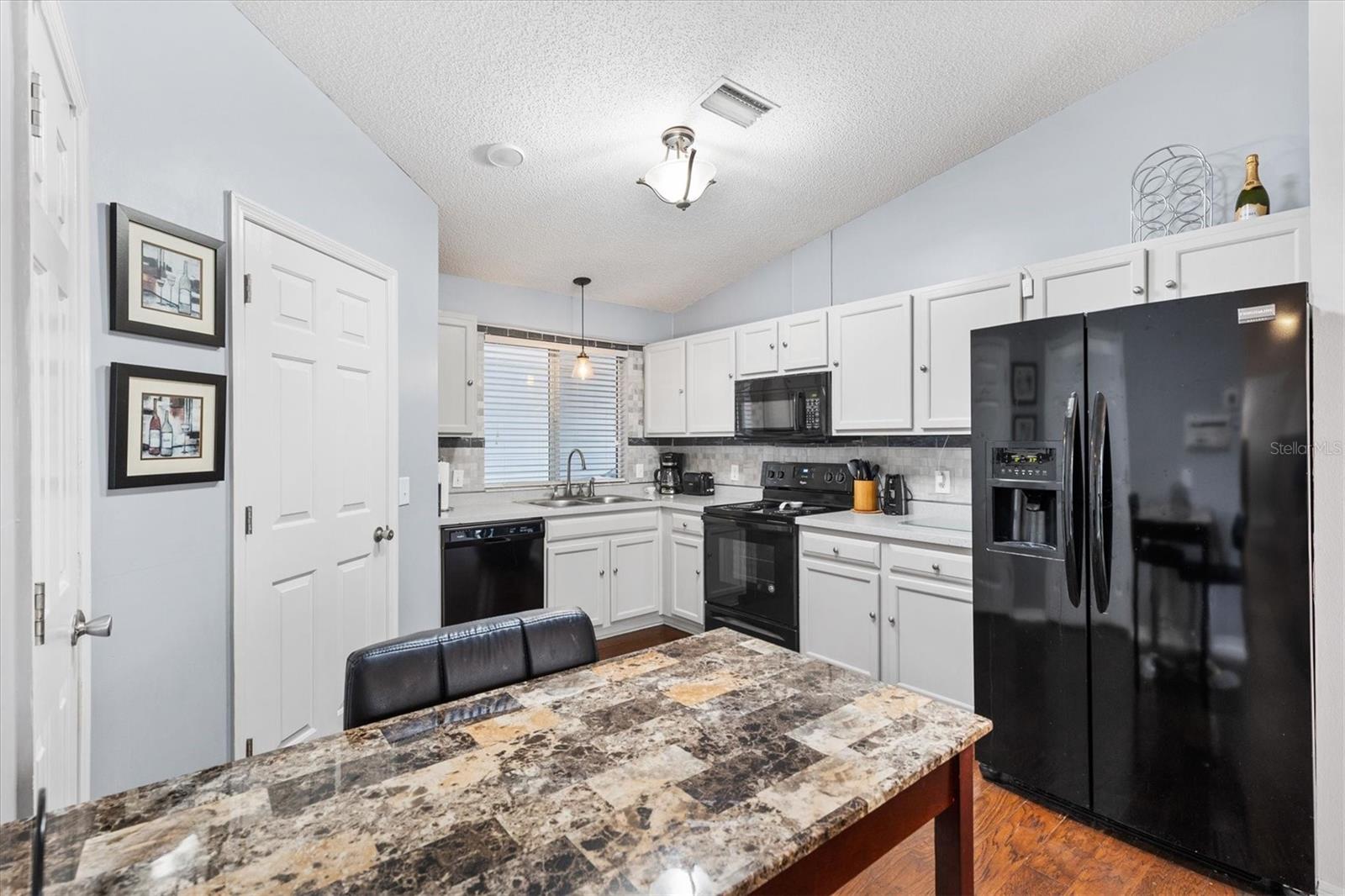 406 DEL MAR DR, LADY LAKE, FL — photo 21
