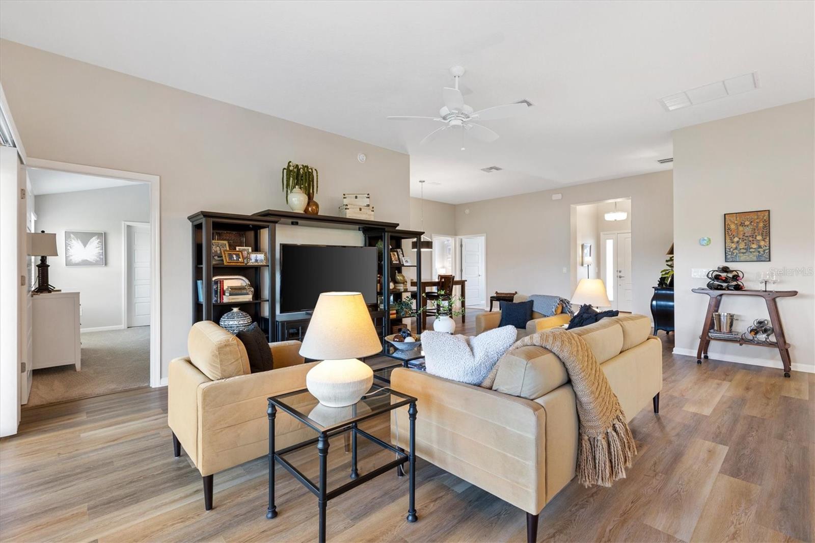 1054 JOETTE PL, THE VILLAGES, FL — photo 12