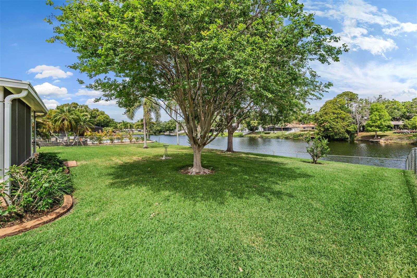 2424 FAIRBANKS DR, CLEARWATER, FL — photo 23
