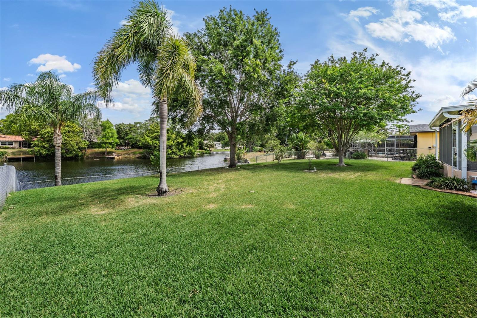 2424 FAIRBANKS DR, CLEARWATER, FL — photo 25