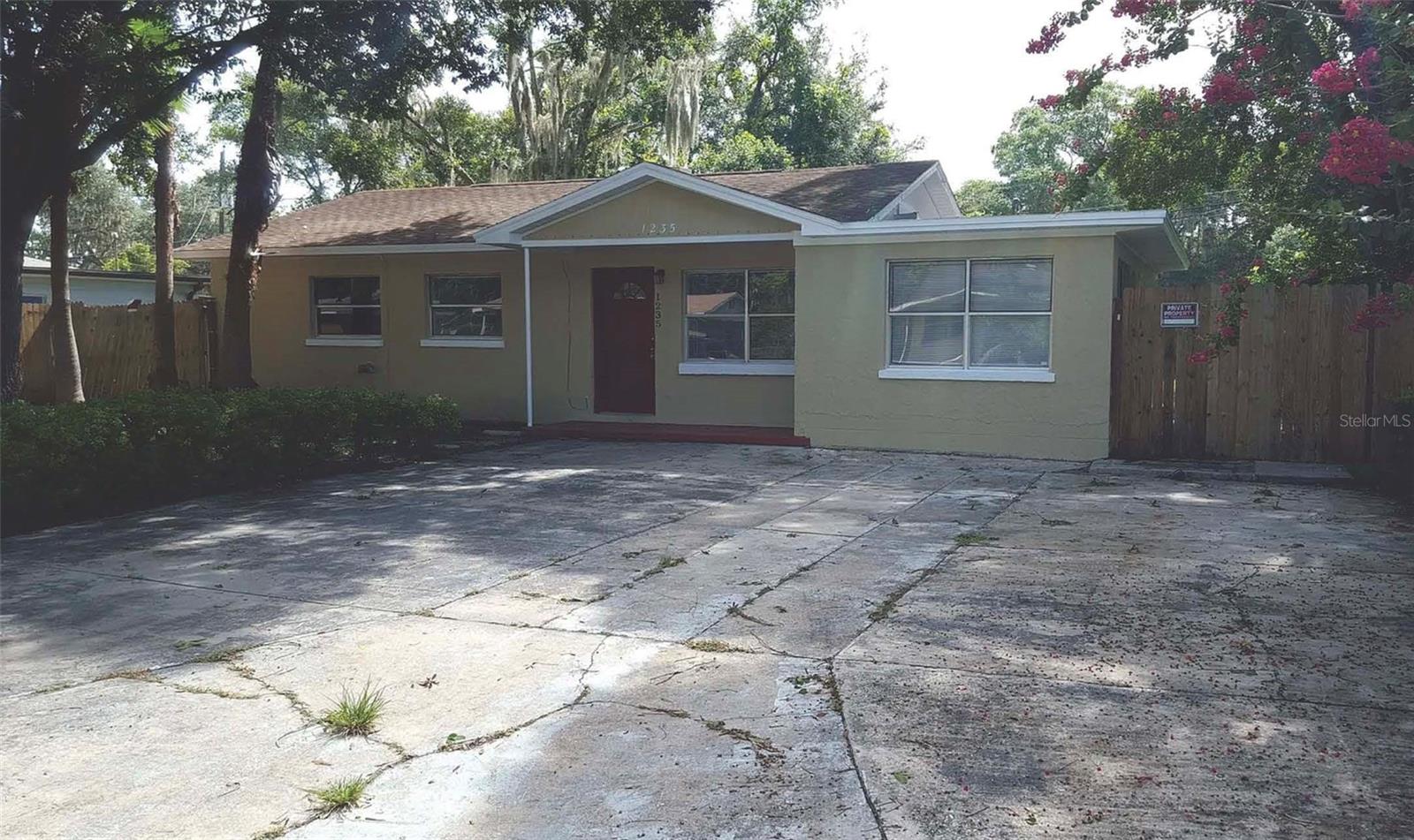 1235 MORGAN DR, LAKELAND, FL