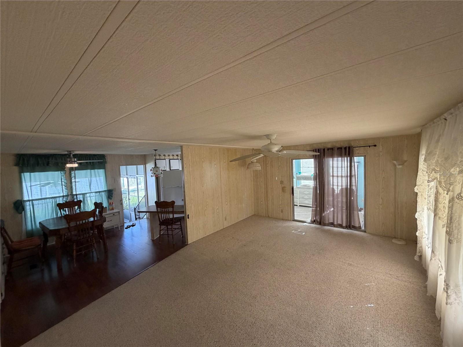 930 TARRSON BLVD, LADY LAKE, FL — photo 15