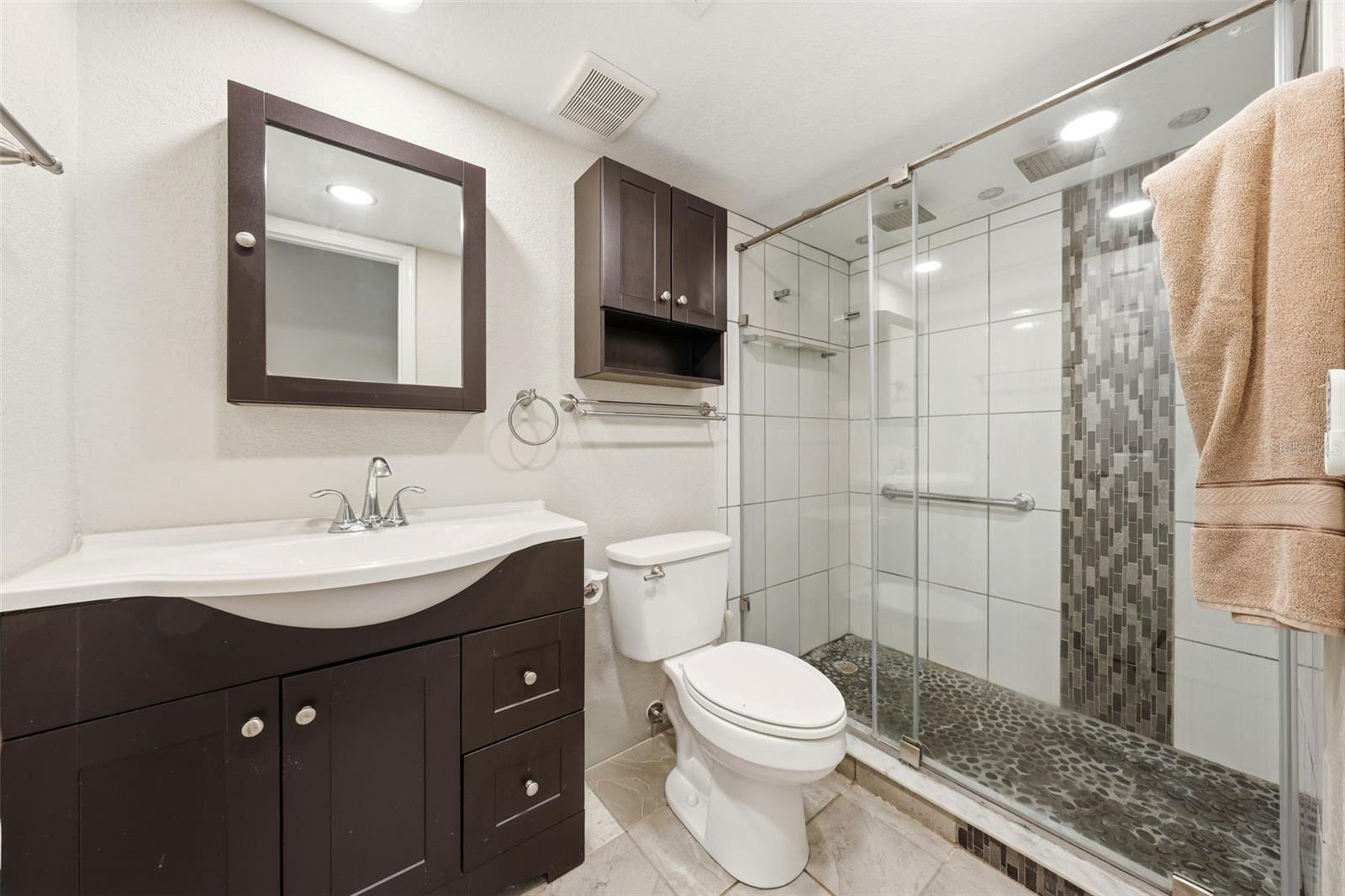 100 E OAK TERRACE DR #B2, LEESBURG, FL — photo 9