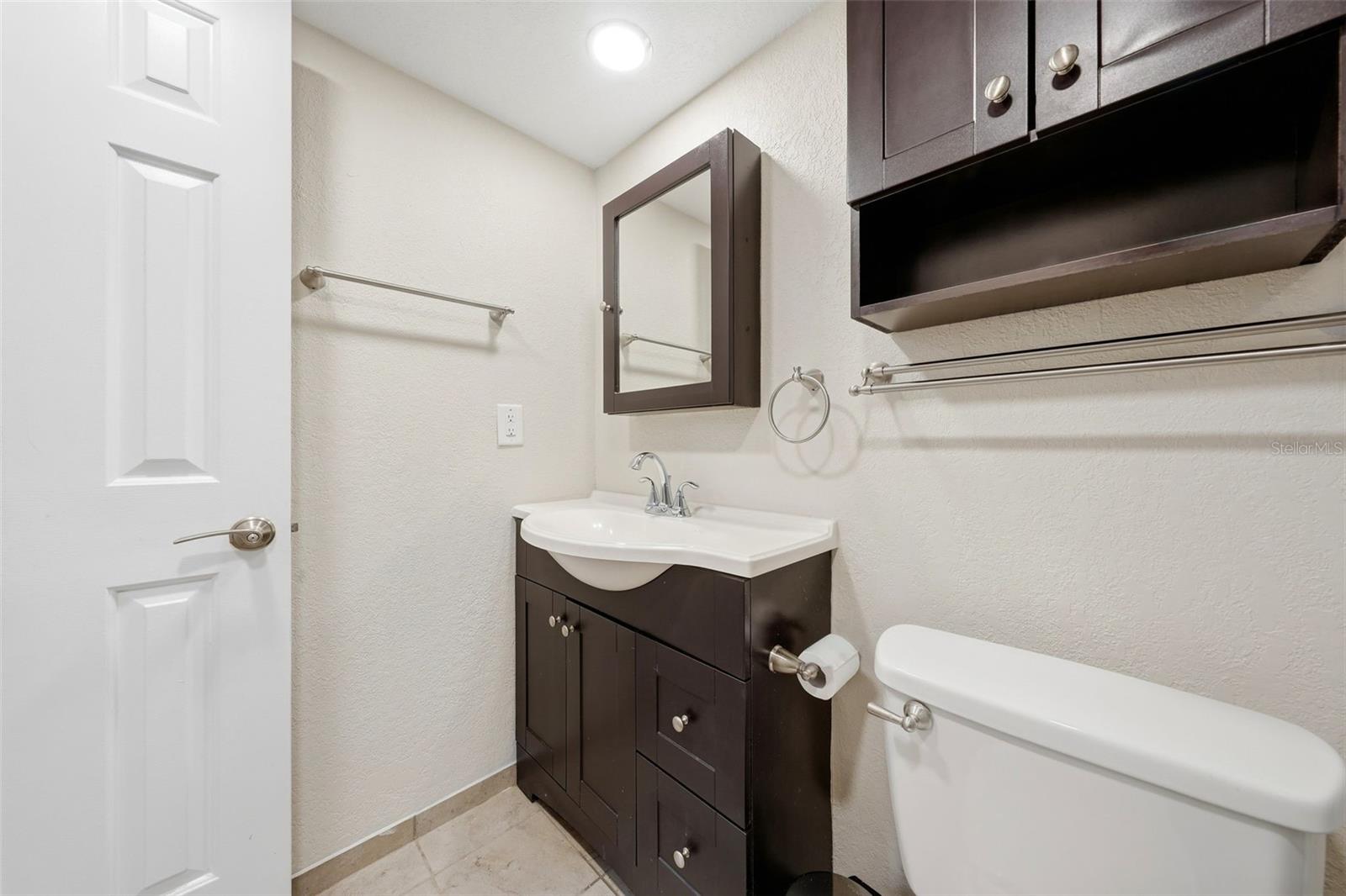 100 E OAK TERRACE DR #B2, LEESBURG, FL — photo 32
