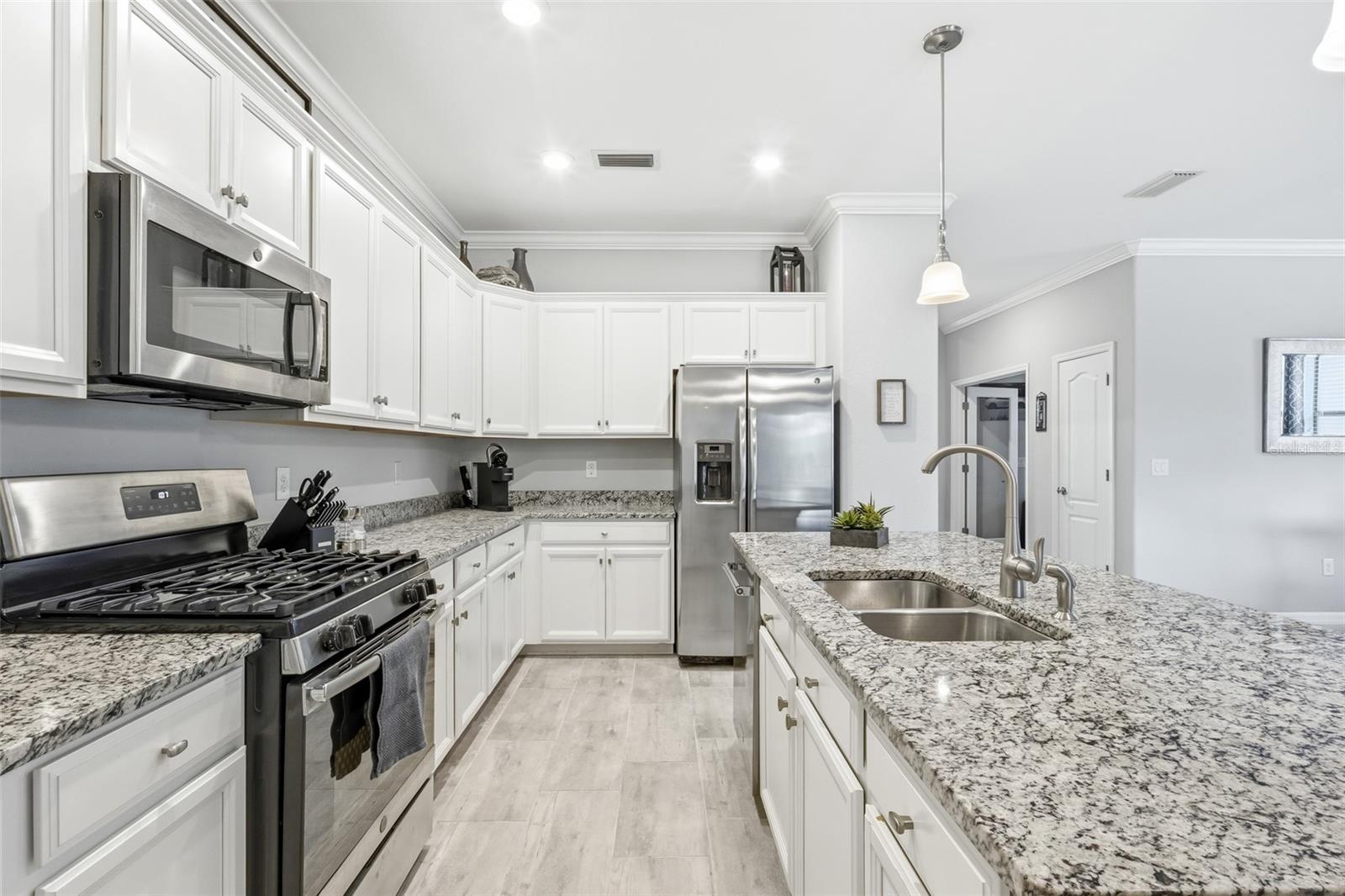 10103 MARBELLA DR, BRADENTON, FL — photo 15